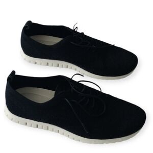 COLE HAAN WOMEN'S ZEROGRAND WINGTIP OXFORD SHOES. SIZE W (10B). COLOR BLACK